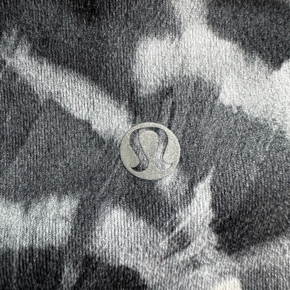 Lululemon Wunder Under Crop II Pretty Plume Angel Wing Black Size 8 Style W6C96S - Picture 4 of 8